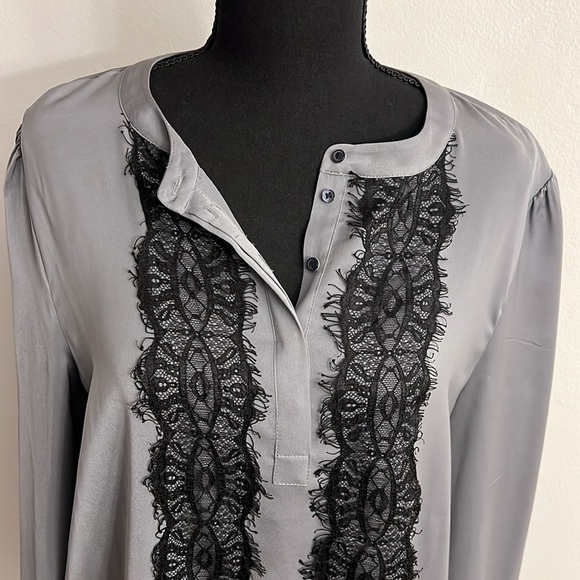 J. Crew Gray Blouse with Black Lace, sz Medium - Picture 2 of 16